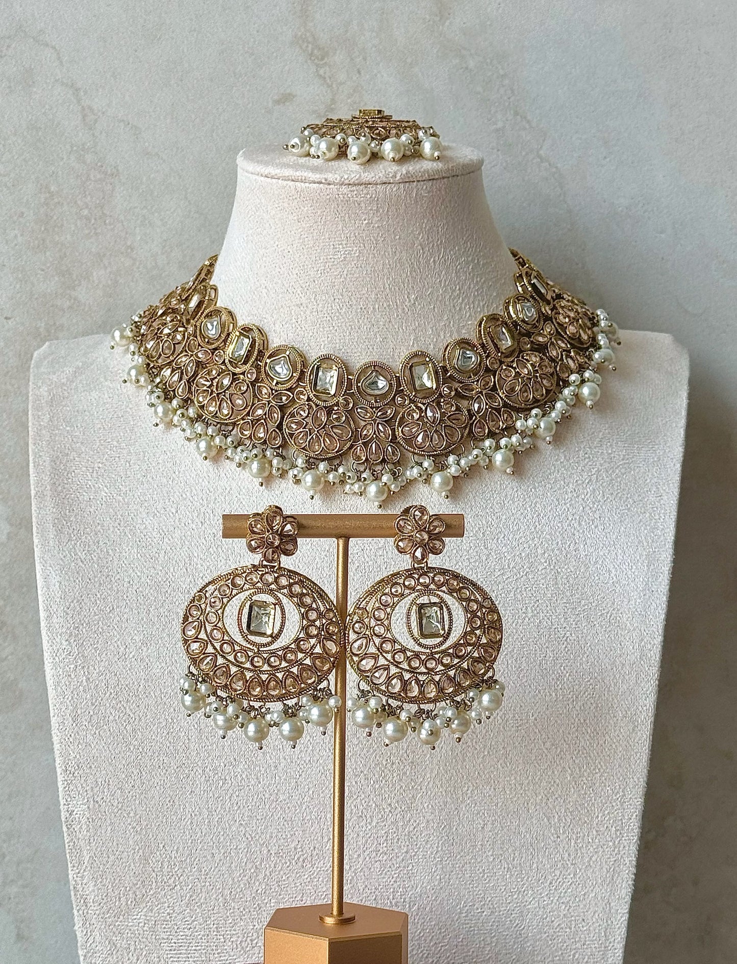 Sonali Necklace Set