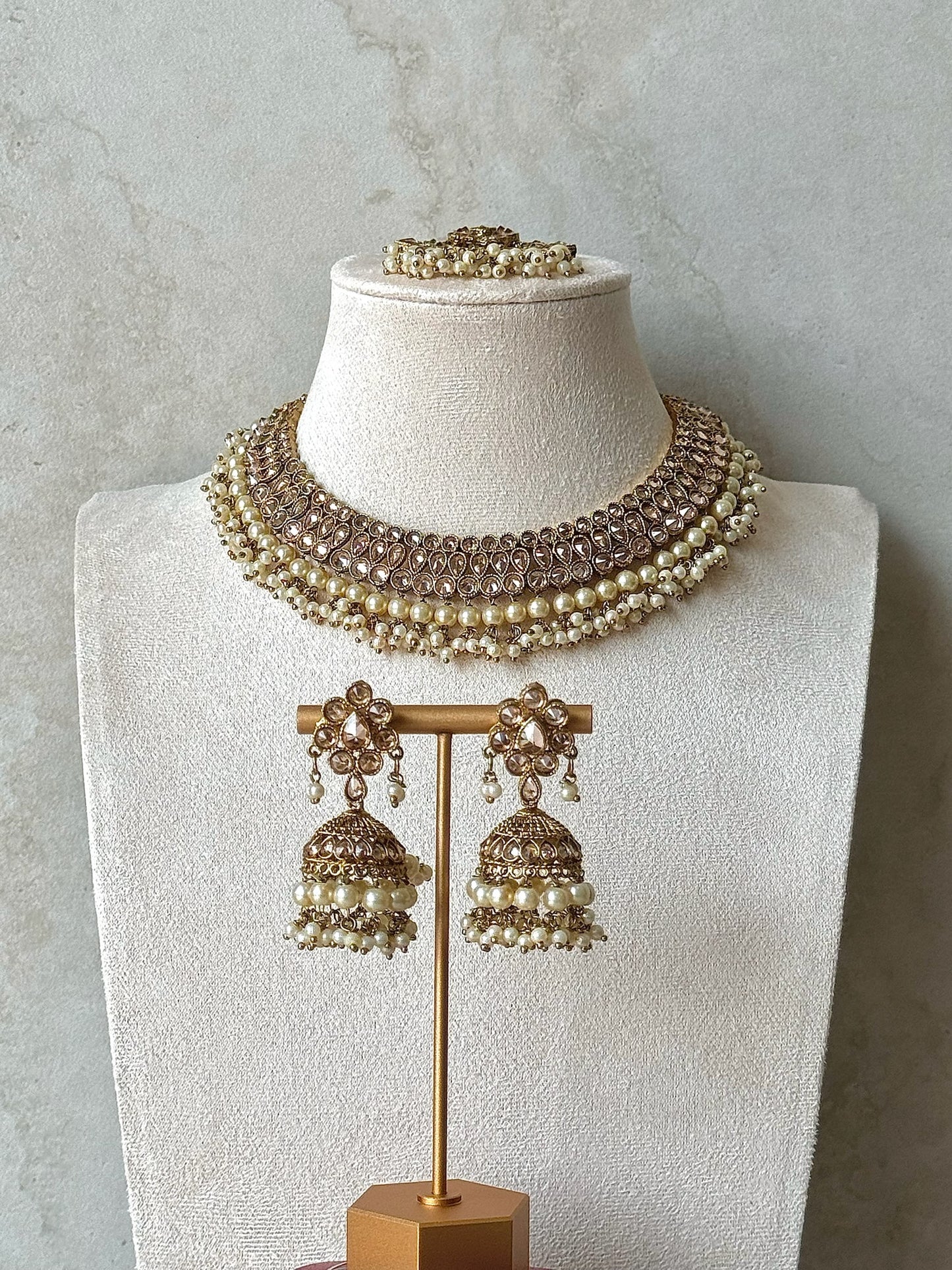 Divya Necklace Set