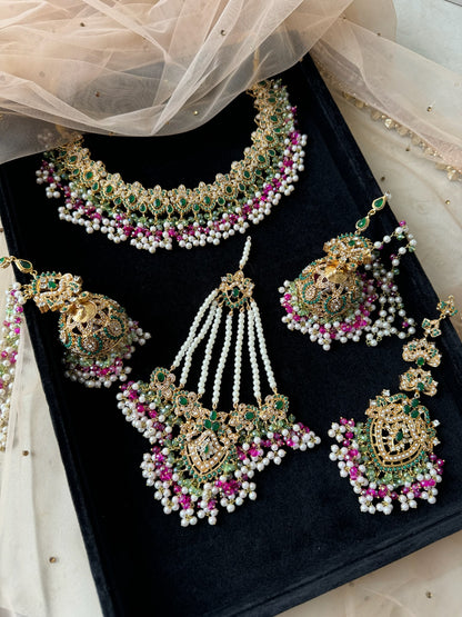 Tara Necklace Set