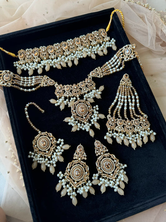 Saira Necklace Set