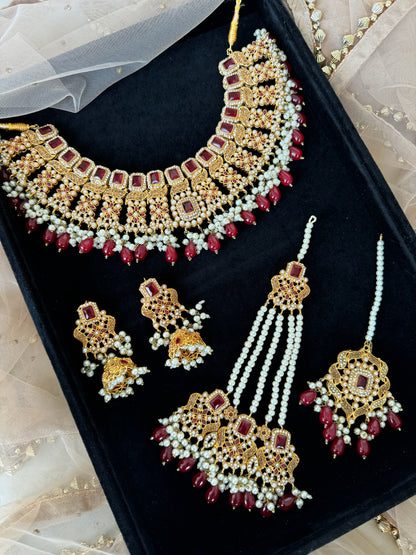 Raha Necklace Set