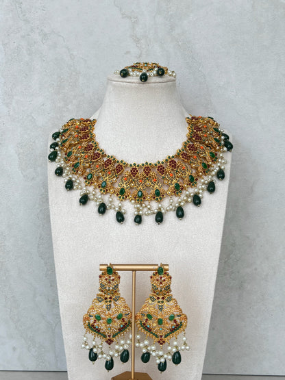 Suhana Necklace Set